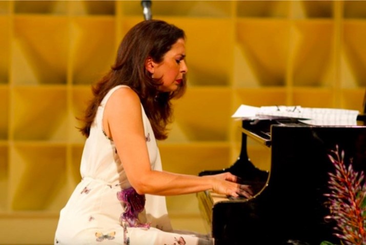 Clara Rodriguez piano