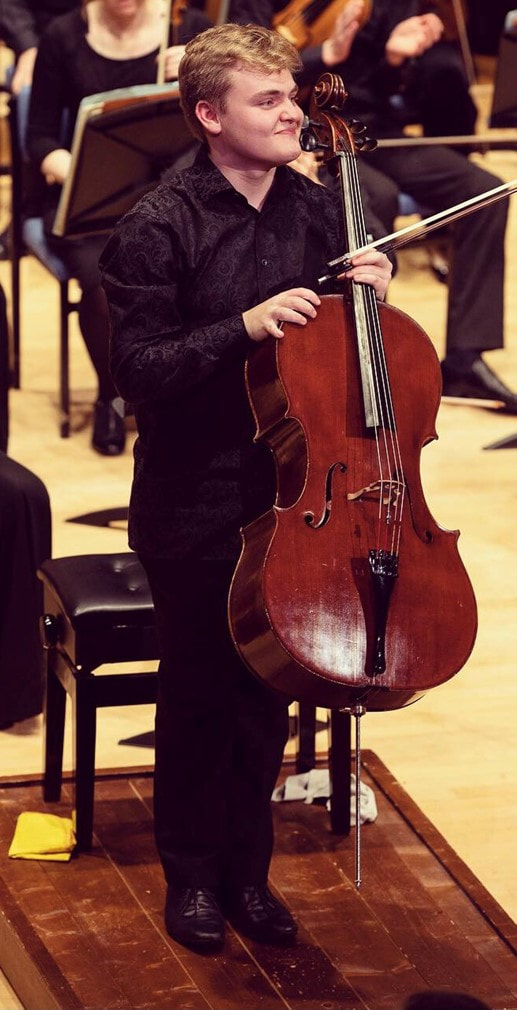 Maxim Calver cello